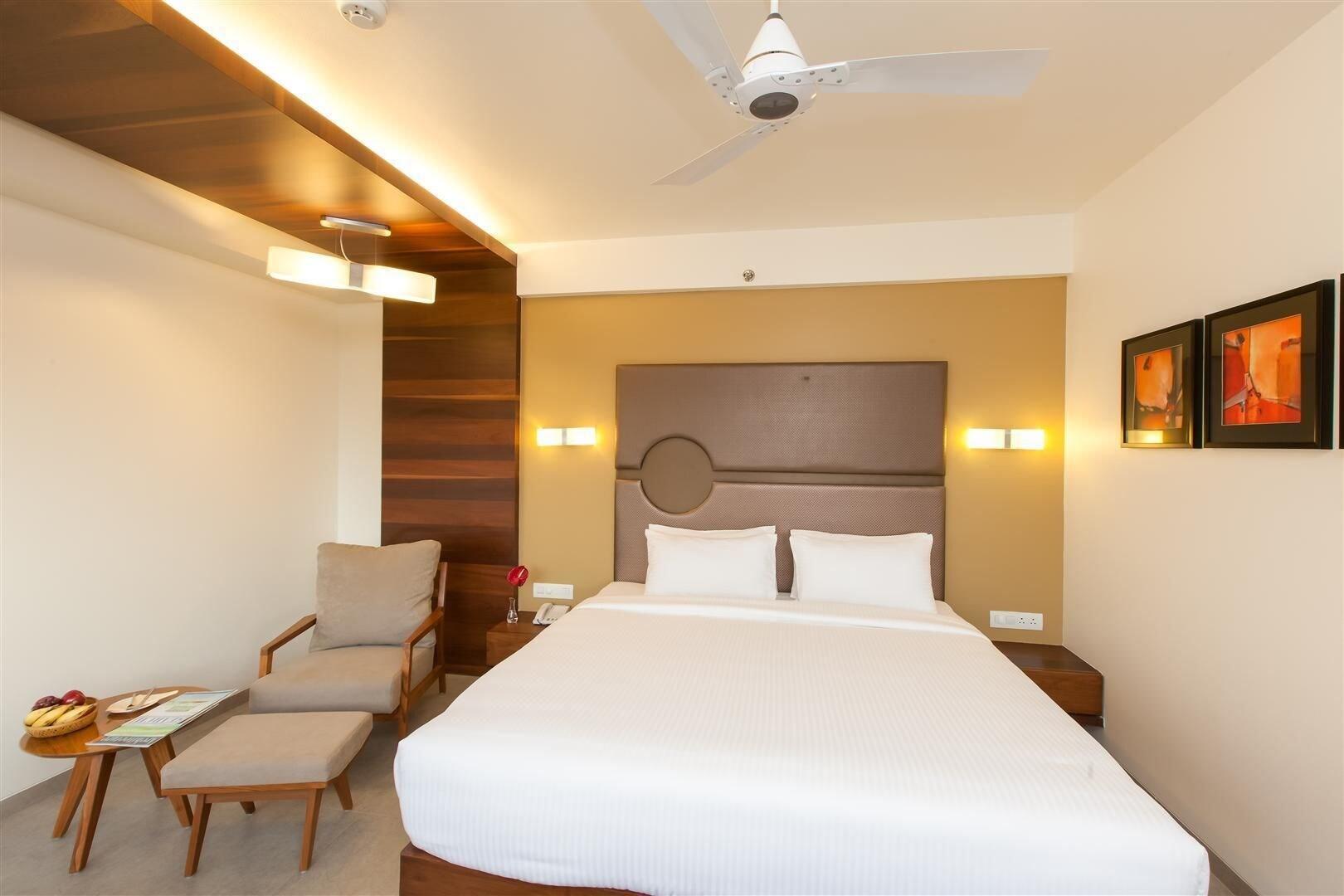 Hotel Cosmopolitan Ahmedabad Extérieur photo